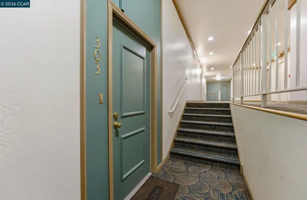 $259,000 | 410 North Civic Drive, Unit 303, Walnut Creek, CA 94596