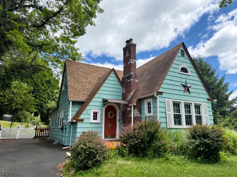 72 Hillcrest Road Watchung, NJ 07069 - Photo 1 of 25