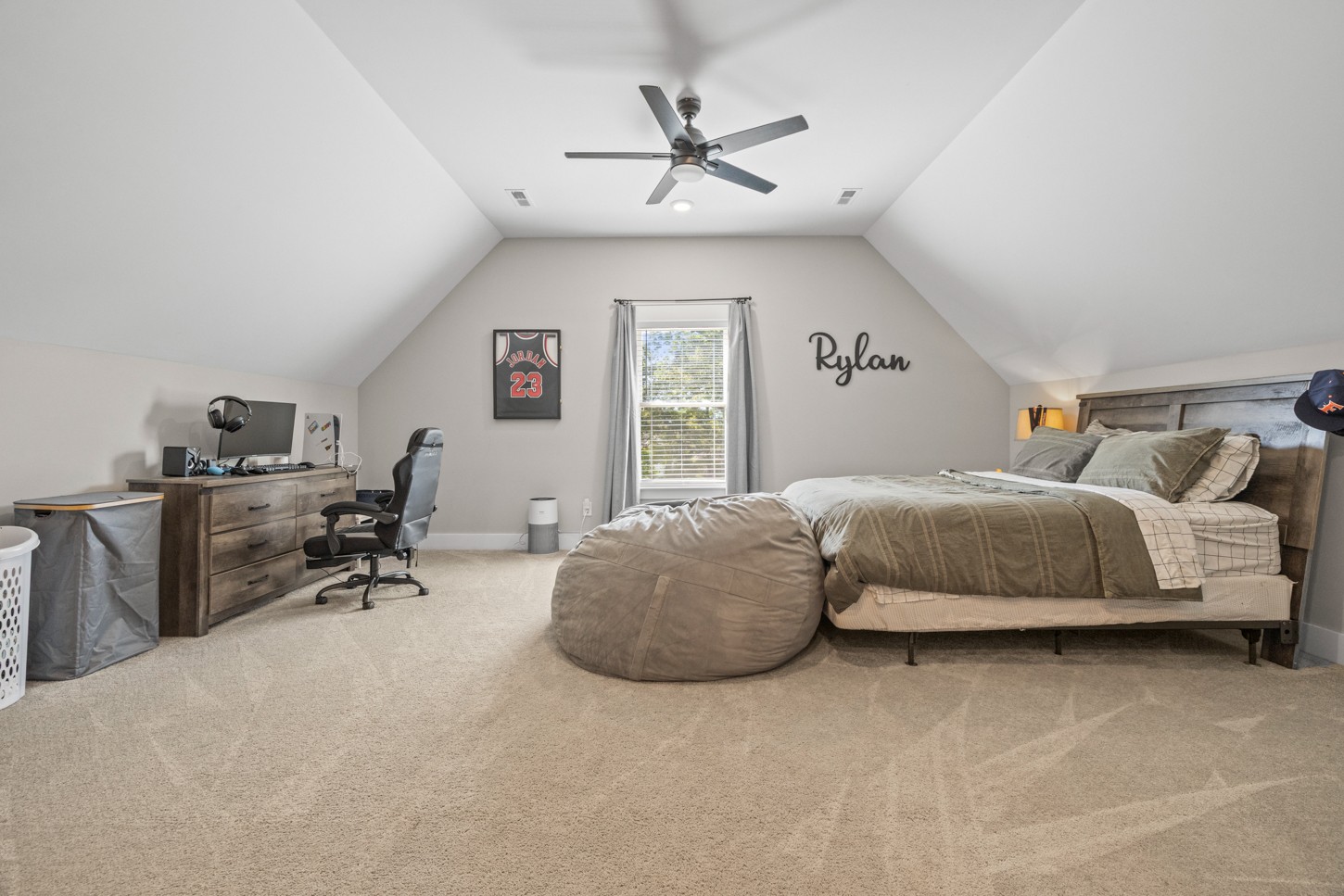 27 Hancock Road Fayetteville, TN 37334 - Photo 35 of 47 a bedroom with bed and window