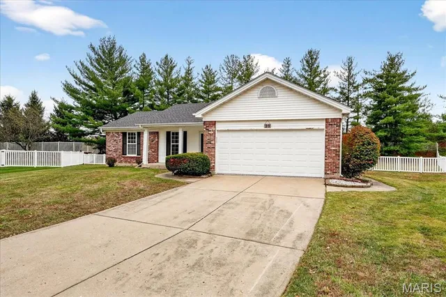 $349,000 | 20 White Chapel Court, O'Fallon, MO 63368