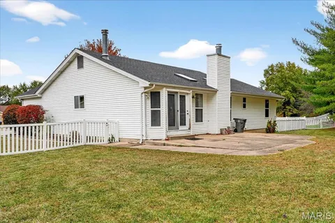 $349,000 | 20 White Chapel Court, O'Fallon, MO 63368