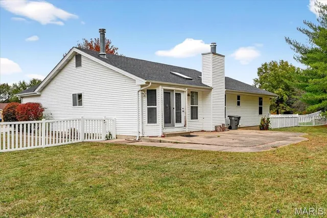 $349,000 | 20 White Chapel Court, O'Fallon, MO 63368