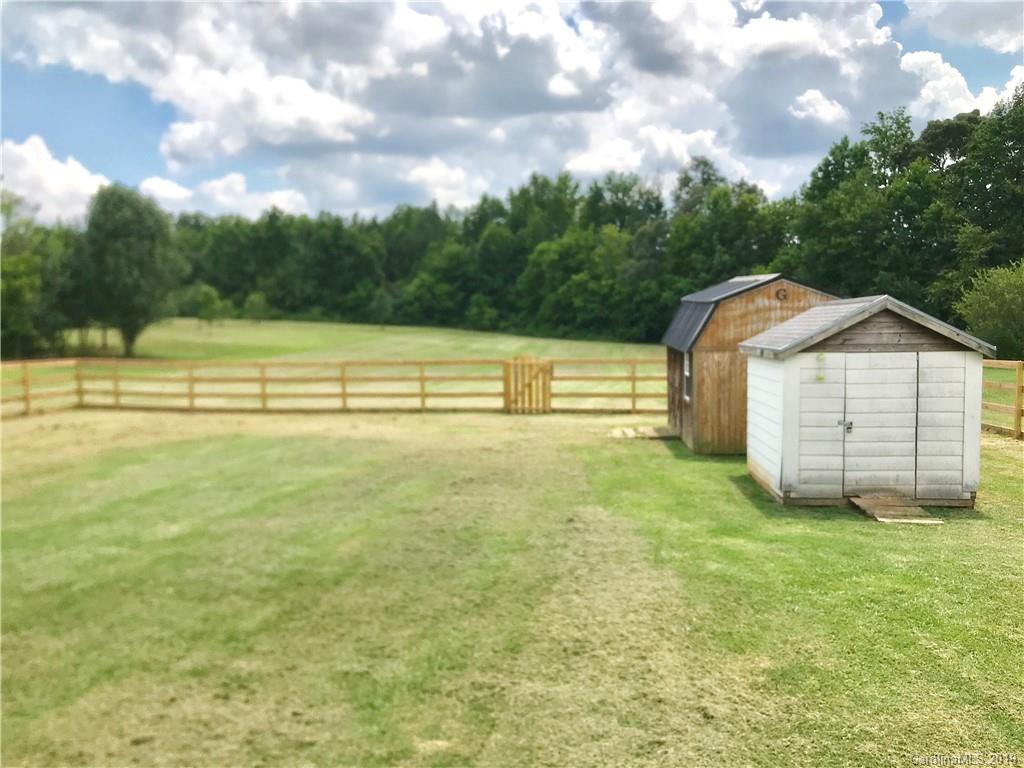 141 Hub Carpenter Road Bessemer City, NC 28016 - Photo 7 of 22 Gallery Image 7