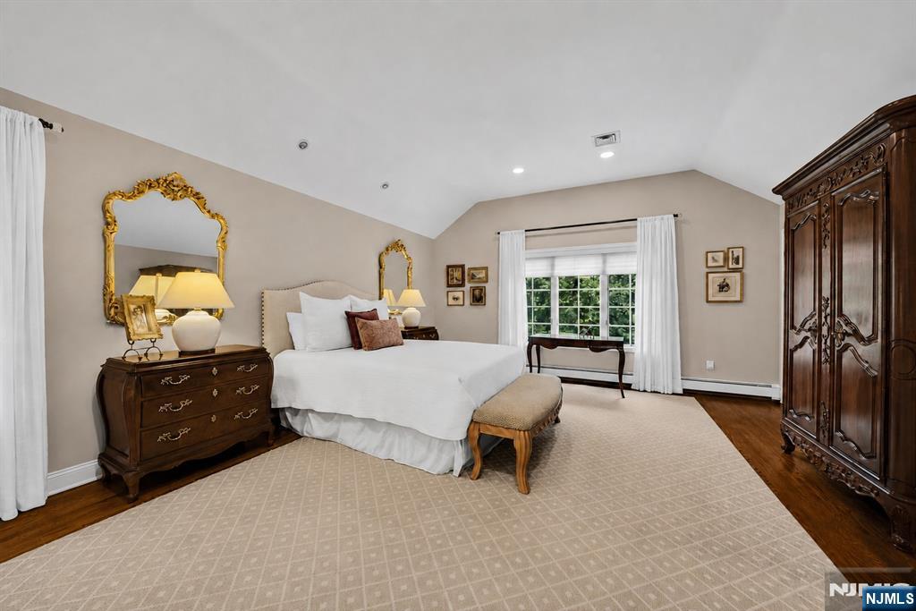19 Forest Street Alpine, NJ 07620 - Photo 18 of 37 Gallery Image 18
