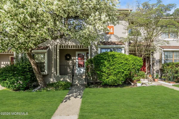 $389,900 | 2404 Gulfstream Way, Toms River, NJ 08755