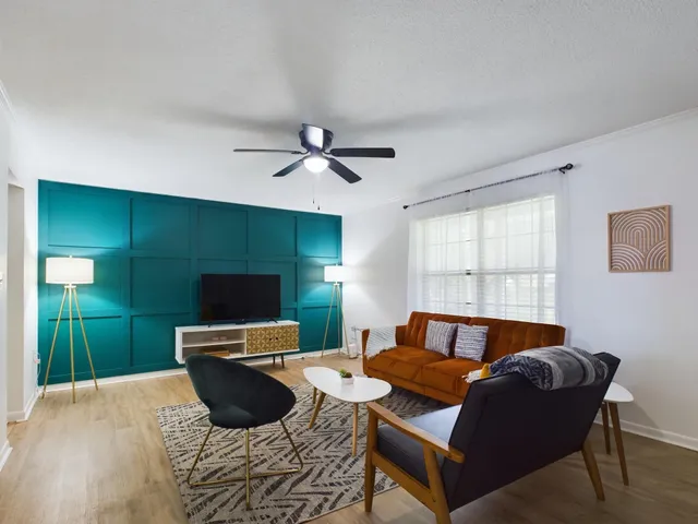 $235,000 | 121 4th Avenue, Shalimar, FL 32579