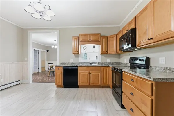 $250,000 | 9 Harlow Hill Road, Mexico, ME 04257