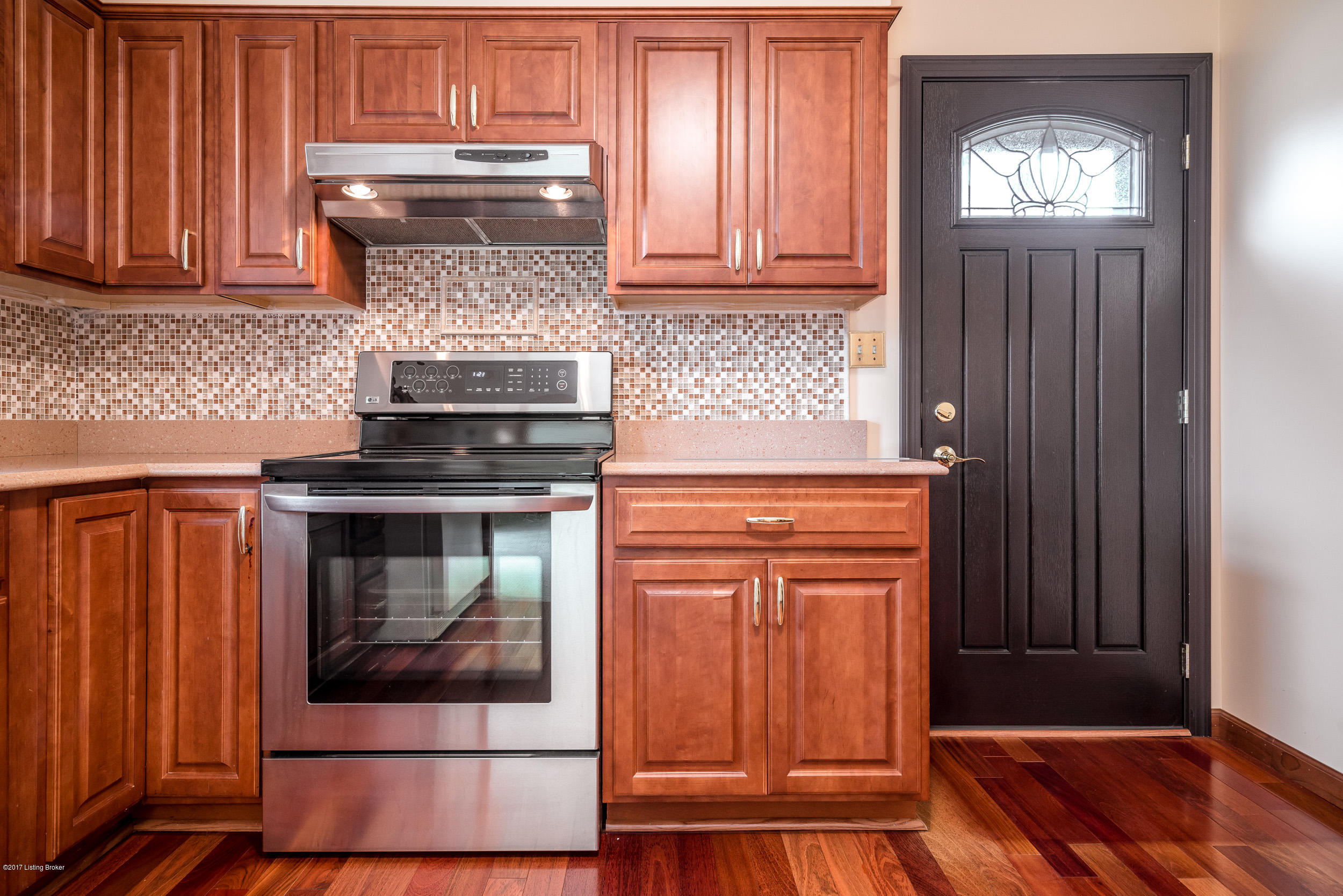 8213 Delido Road Louisville, KY 40219 - Photo 13 of 45 12
