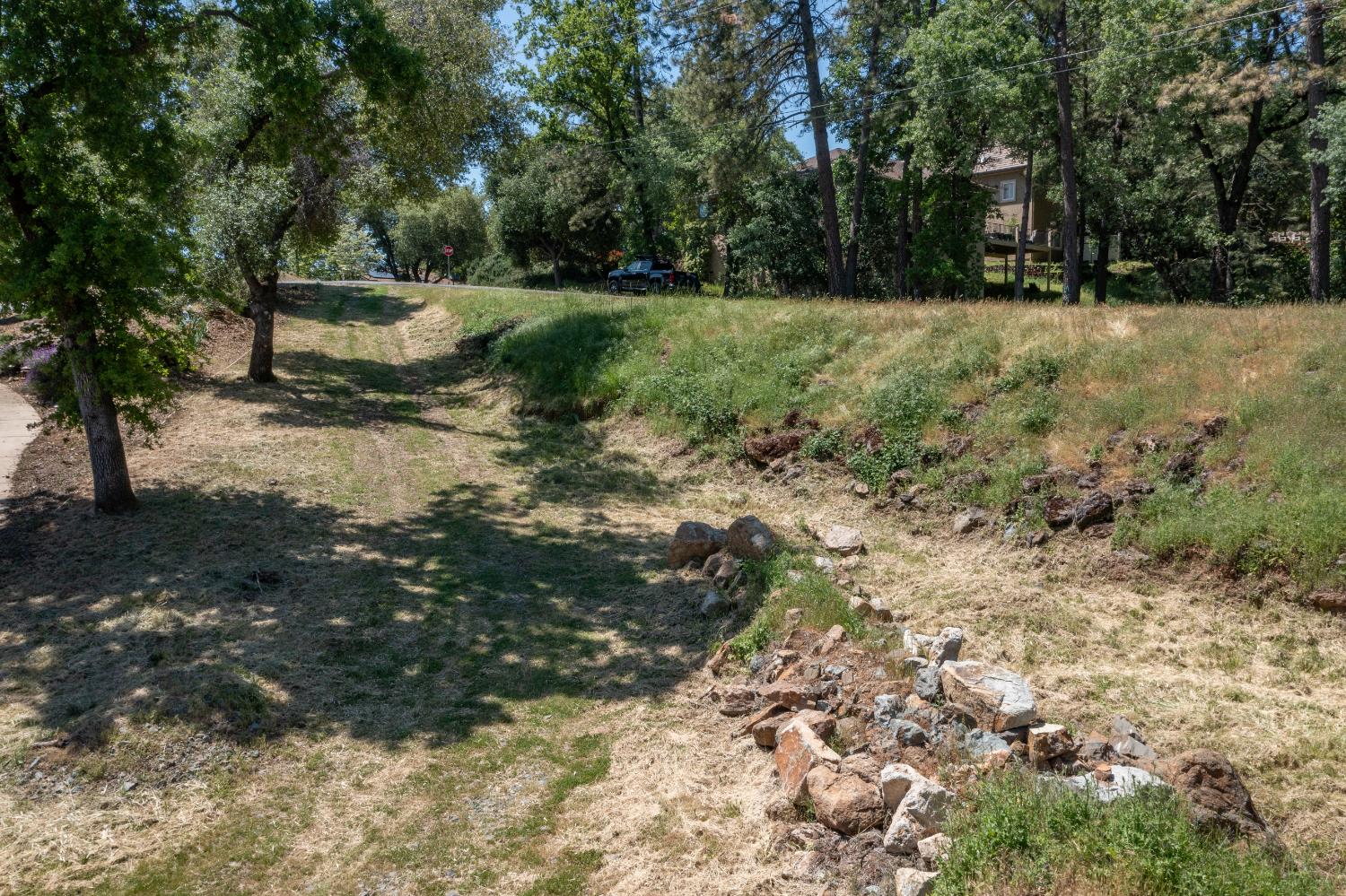 12279 Woodhaven Road Auburn, CA 95602 - Photo 13 of 16