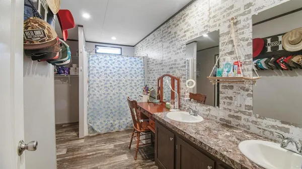 $310,000 | 19402 Farm To Market 450, Diana, TX 75640