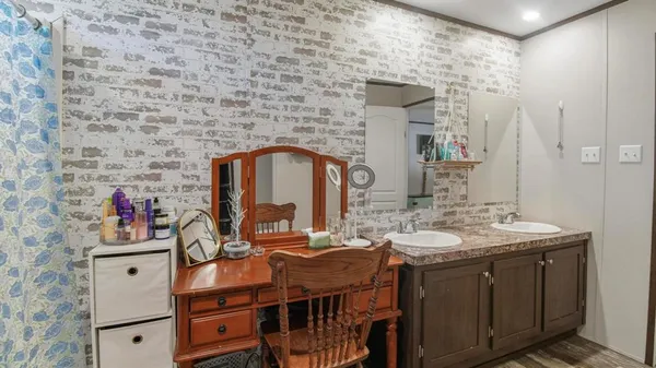 $310,000 | 19402 Farm To Market 450, Diana, TX 75640