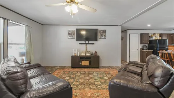 $310,000 | 19402 Farm To Market 450, Diana, TX 75640