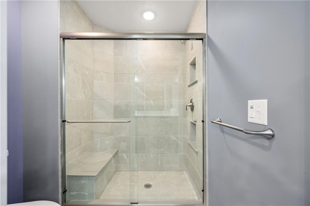1073 Sandy Ridge Drive Sarver, PA 16055 - Photo 13 of 24 Gallery Image 13