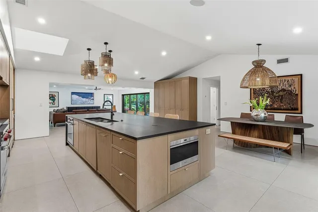 $3,950,000 | 18660 Long Lake Drive, Boca Raton, FL 33496