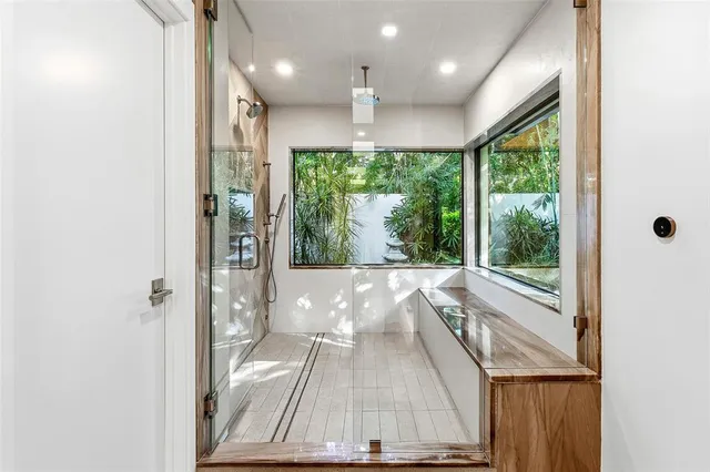 $3,950,000 | 18660 Long Lake Drive, Boca Raton, FL 33496