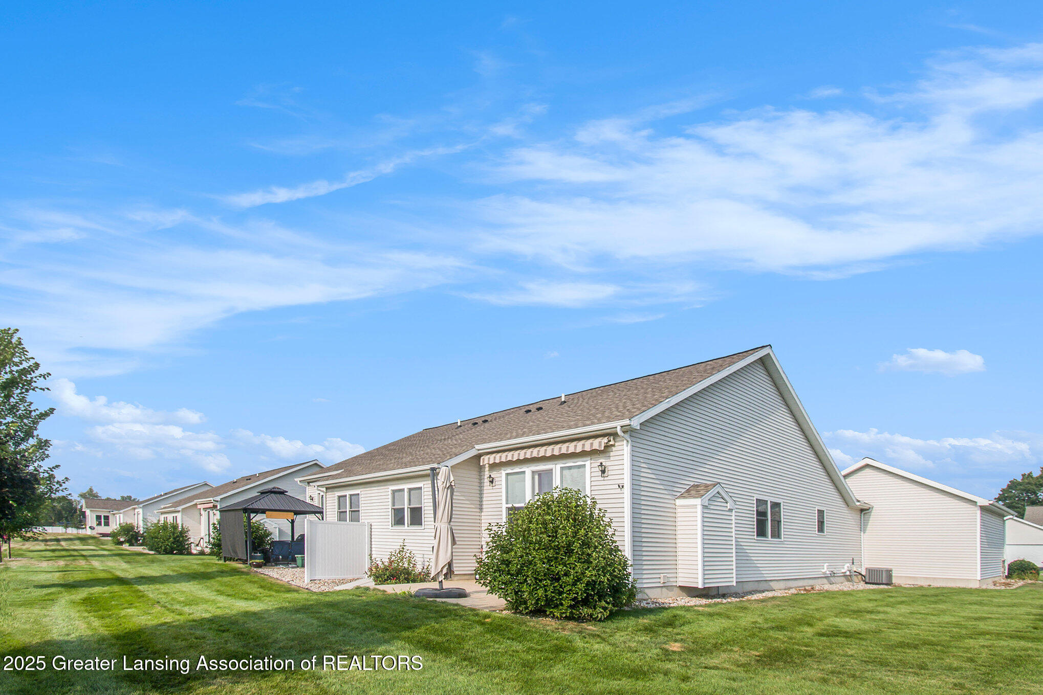 4012 Eastbridge Road Stockbridge, MI 49285 - Photo 5 of 28 Side