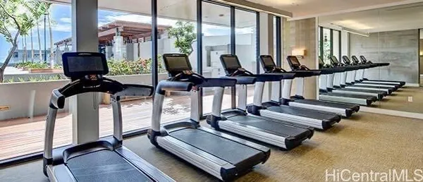 $4,200 | 888 Kapiolani Boulevard, Unit 1106, Honolulu, HI 96813