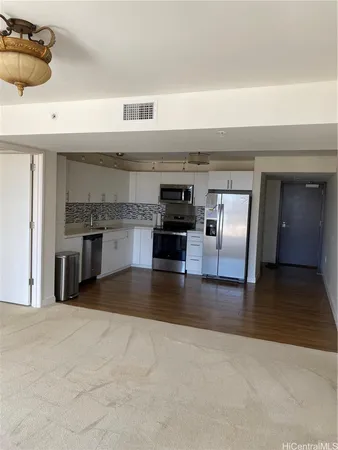 $4,200 | 888 Kapiolani Boulevard, Unit 1106, Honolulu, HI 96813