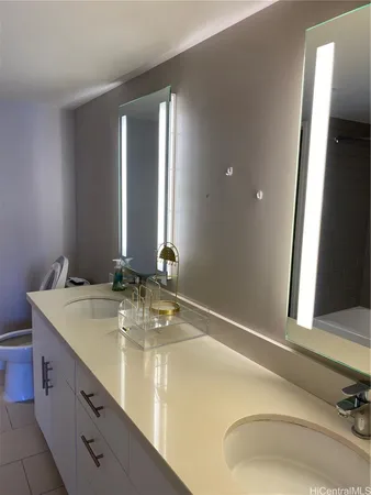 $4,200 | 888 Kapiolani Boulevard, Unit 1106, Honolulu, HI 96813