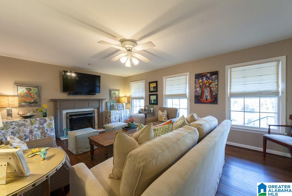 3041 Dolly Ridge Drive Birmingham, AL 35243 - Photo 8 of 34