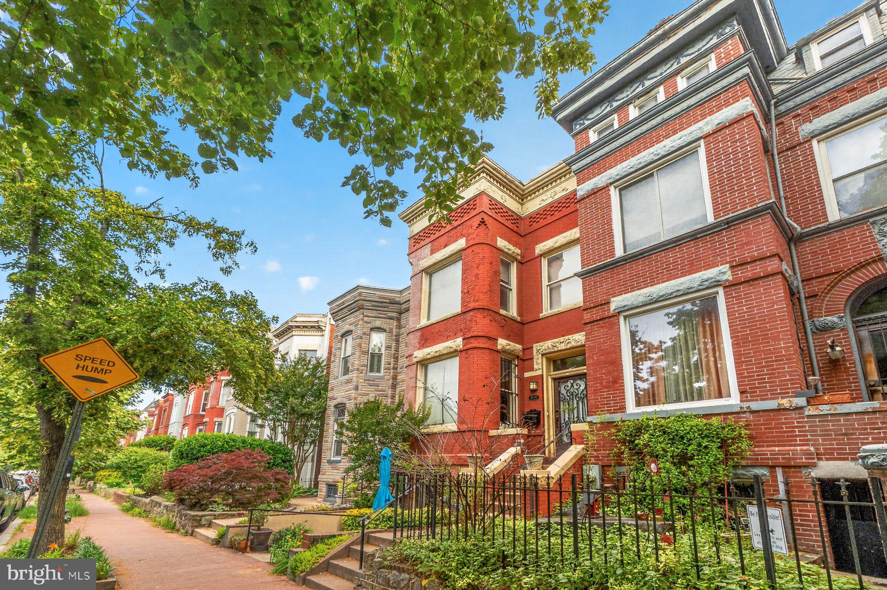19 R Street Northwest, Unit A Washington, DC 20001 - Photo 2 of 37