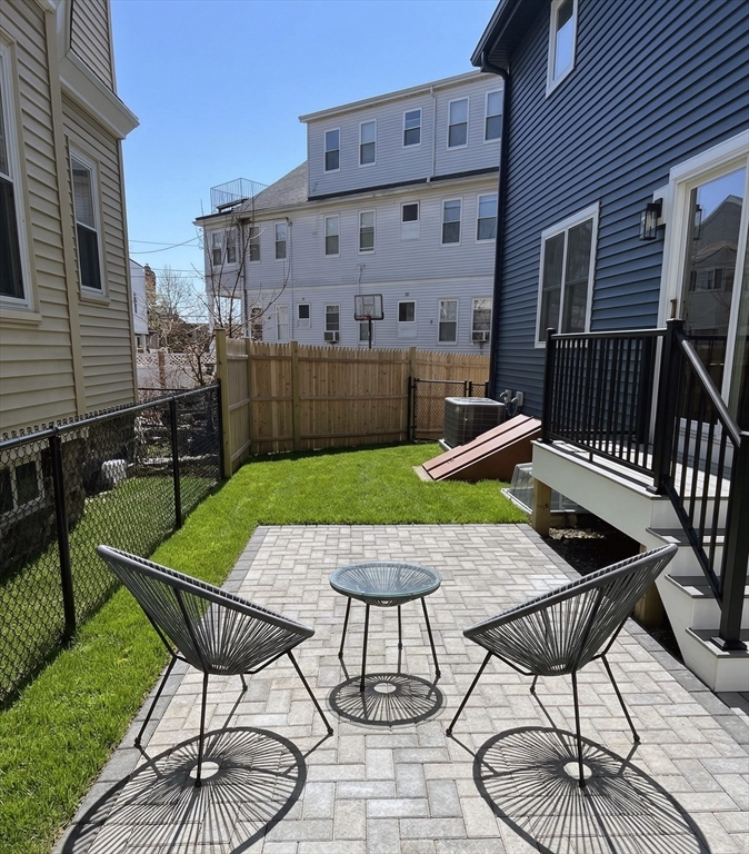 29 Laurel Street, Unit 29 Watertown, MA 02472 - Photo 23 of 25