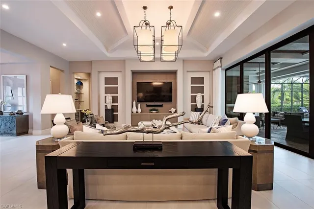 $5,995,000 | 179 Mahogany Drive, Naples, FL 34108