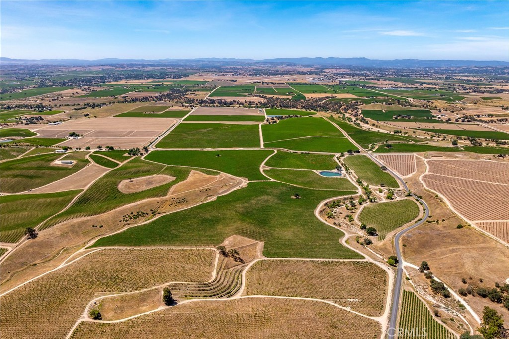 7160 Estrella Road San Miguel, CA 93451 - Photo 8 of 28