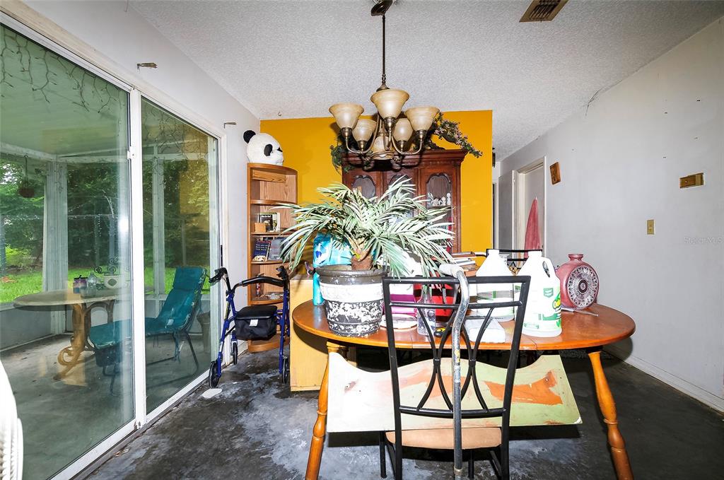 6488 Southwest 103rd Street Road Ocala, FL 34476 - Photo 8 of 25