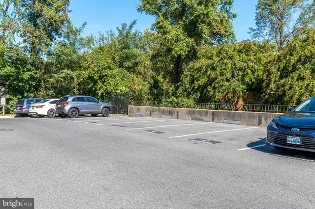 $1,625 | 1625 Carriage House Terrace, Unit AA, Silver Spring, MD 20904