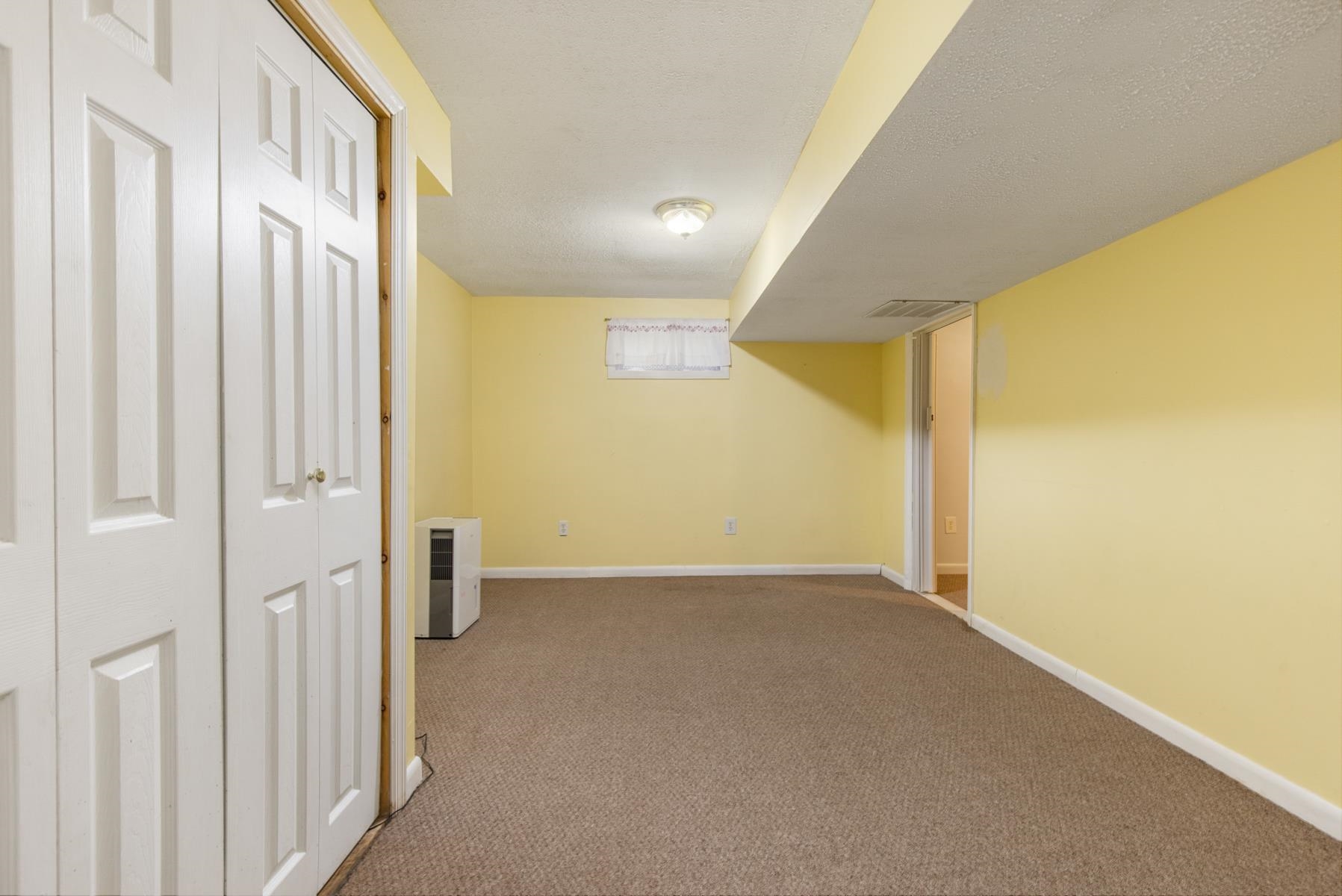 86 Green Road Raymond, NH 03077 - Photo 22 of 24