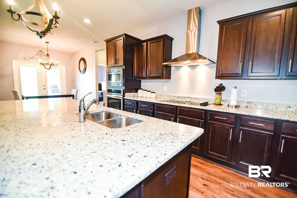 2101 Bourbon Street Foley, AL 36535 - Photo 5 of 35 Kitchen