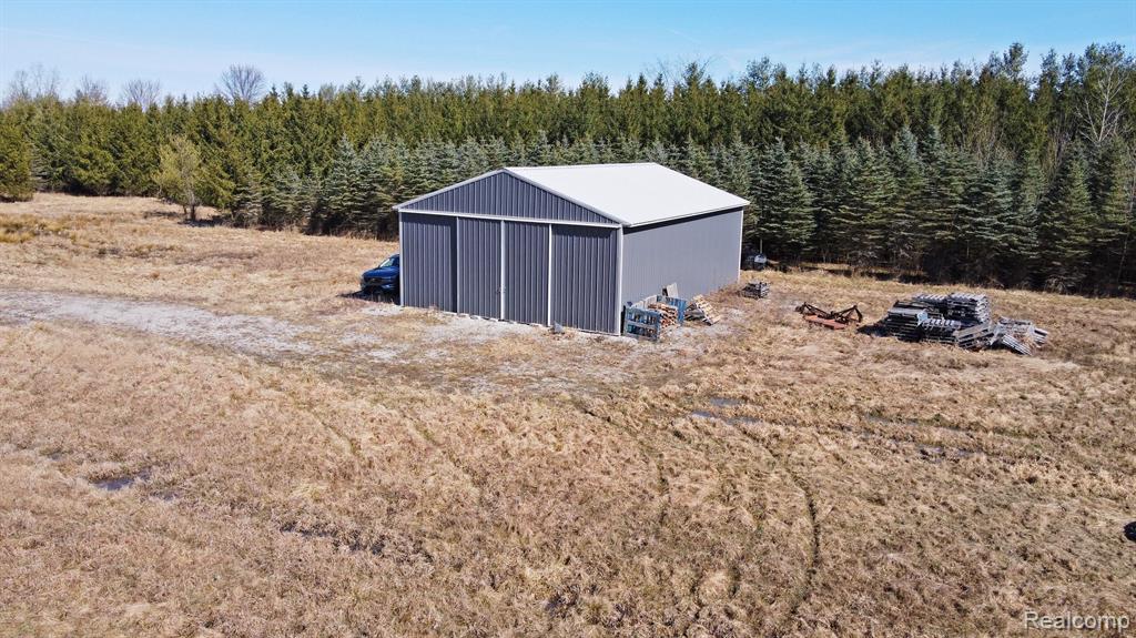 11899 Burt Road Memphis, MI 48041 - Photo 13 of 61