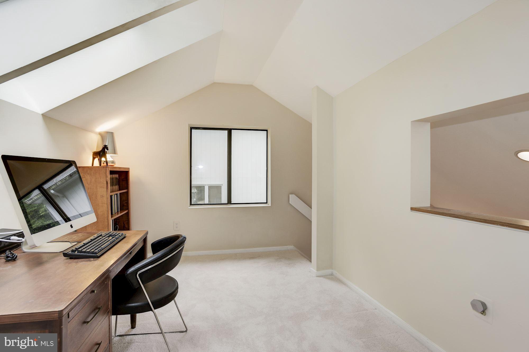 2119 Owls Cove Lane Reston, VA 20191 - Photo 24 of 30 a workspace with a couch