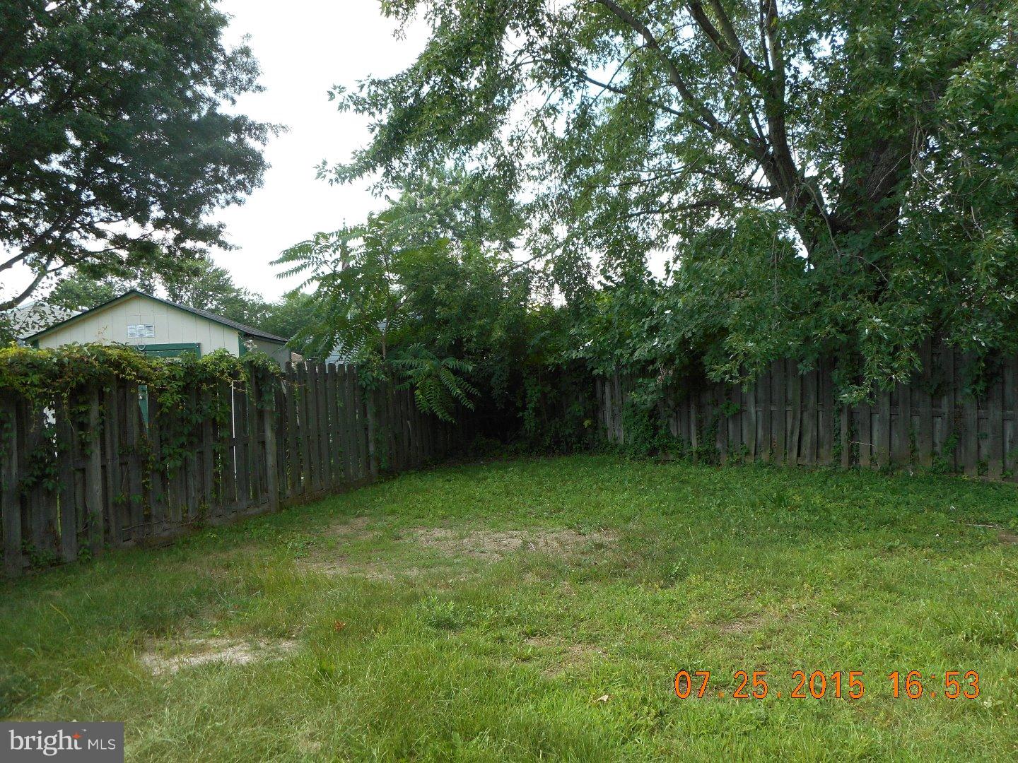 8 West Roland Avenue Maple Shade, NJ 08052 - Photo 2 of 3