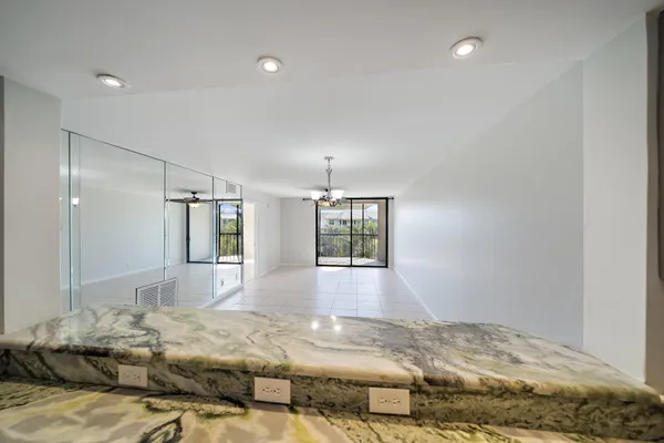 $399,000 | 243 Bay Colony Drive North, Juno Beach, FL 33408