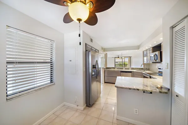 $399,000 | 243 Bay Colony Drive North, Juno Beach, FL 33408