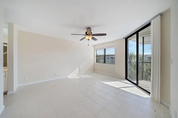 $399,000 | 243 Bay Colony Drive North, Juno Beach, FL 33408