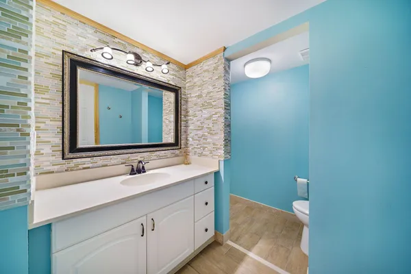 $399,000 | 243 Bay Colony Drive North, Juno Beach, FL 33408