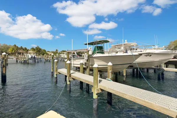 $399,000 | 243 Bay Colony Drive North, Juno Beach, FL 33408