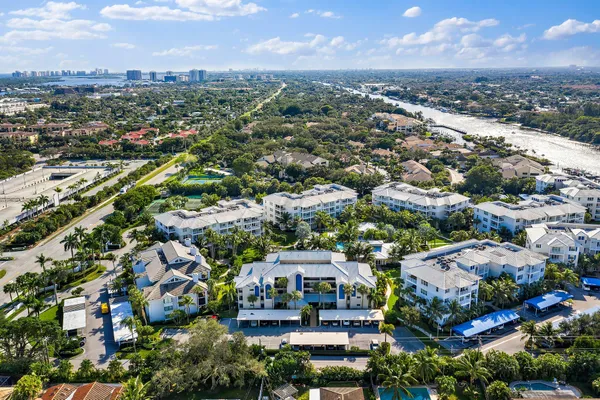 $399,000 | 243 Bay Colony Drive North, Juno Beach, FL 33408