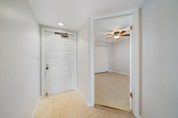 $399,000 | 243 Bay Colony Drive North, Juno Beach, FL 33408