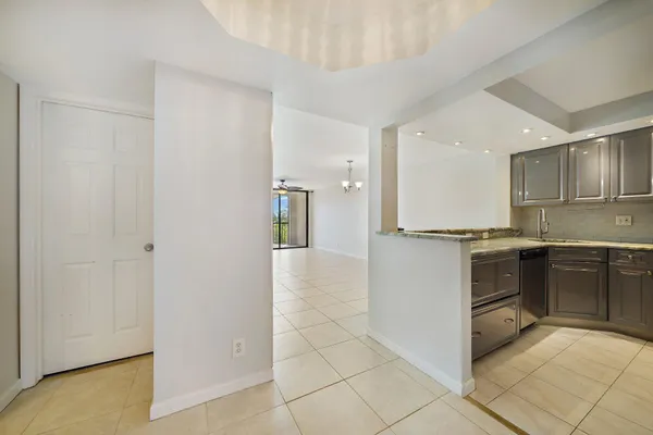 $399,000 | 243 Bay Colony Drive North, Juno Beach, FL 33408