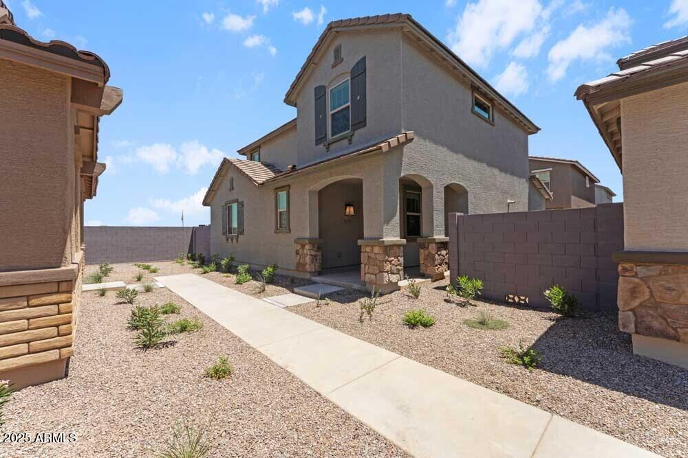 9952 West Piccadilly Road Avondale, AZ 85392 - Photo 1 of 42 hj-az-phoenix-parkside-villas-cc4-lot-34