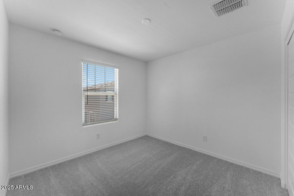 9952 West Piccadilly Road Avondale, AZ 85392 - Photo 20 of 42 hj-az-phoenix-parkside-villas-cc4-lot-34