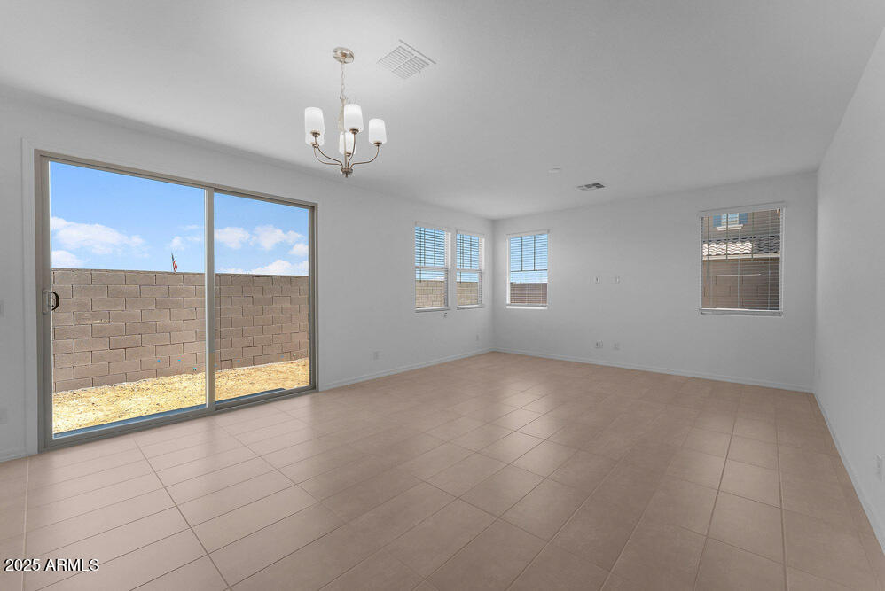 9952 West Piccadilly Road Avondale, AZ 85392 - Photo 9 of 42 hj-az-phoenix-parkside-villas-cc4-lot-34