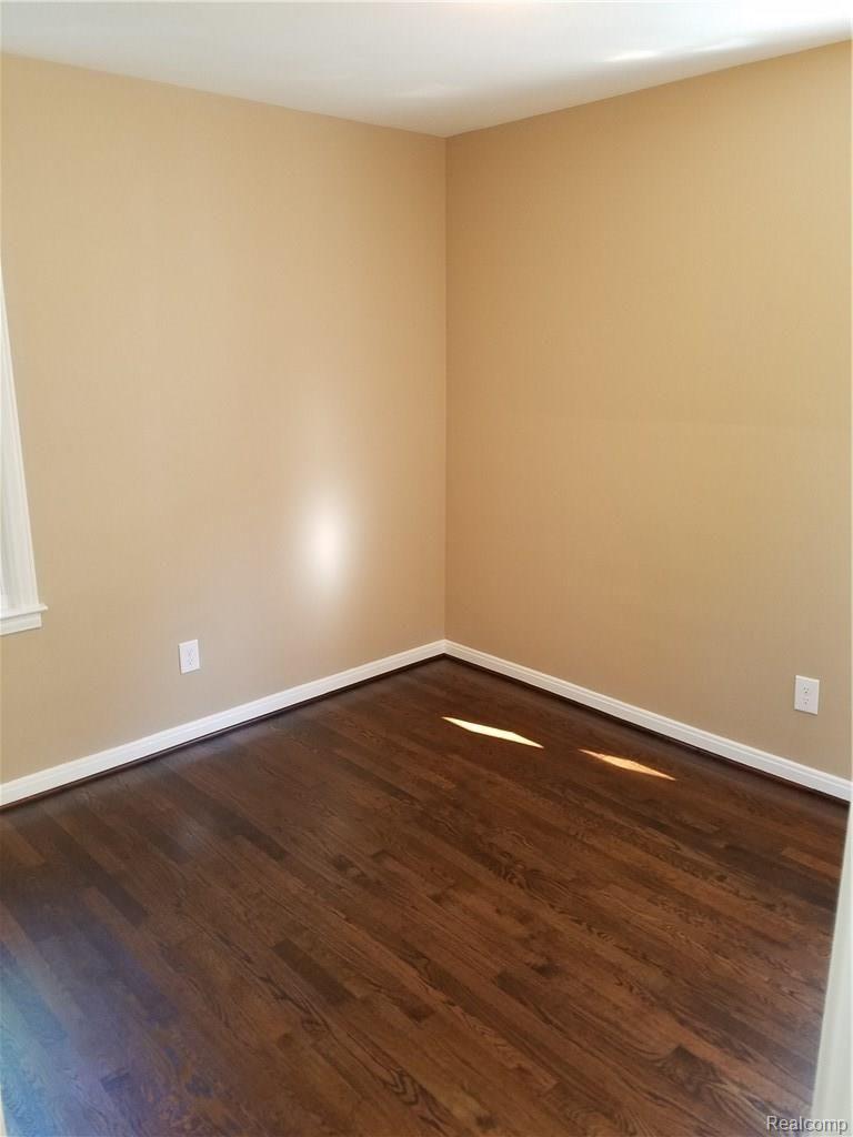 17681 Ruth Street Melvindale, MI 48122 - Photo 10 of 59 20170515_100852.jpg