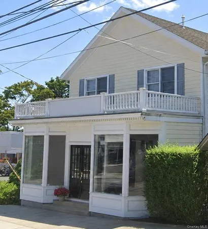 $2,600 | 495 Montauk Highway, Eastport, NY 11941