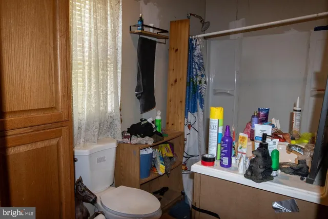 $64,900 | 2678 West Main Street, Hegins, PA 17938