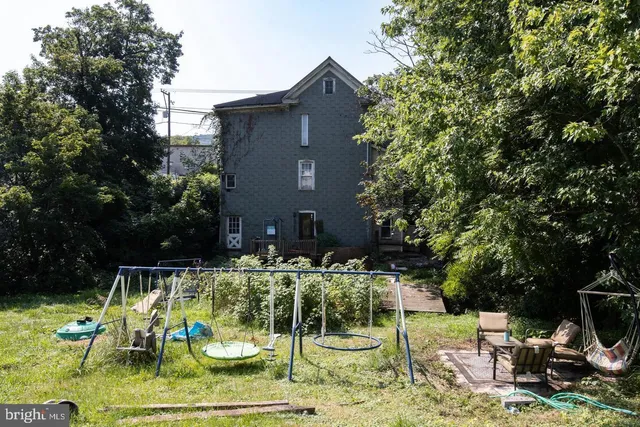 $64,900 | 2678 West Main Street, Hegins, PA 17938